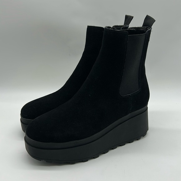 2262- Calvin Klein Jeans Black Platform Suede Ankle Boots Size 6.5 - Picture 3 of 11